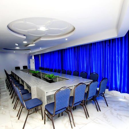 Hotel Galilee Cotonou Buitenkant foto