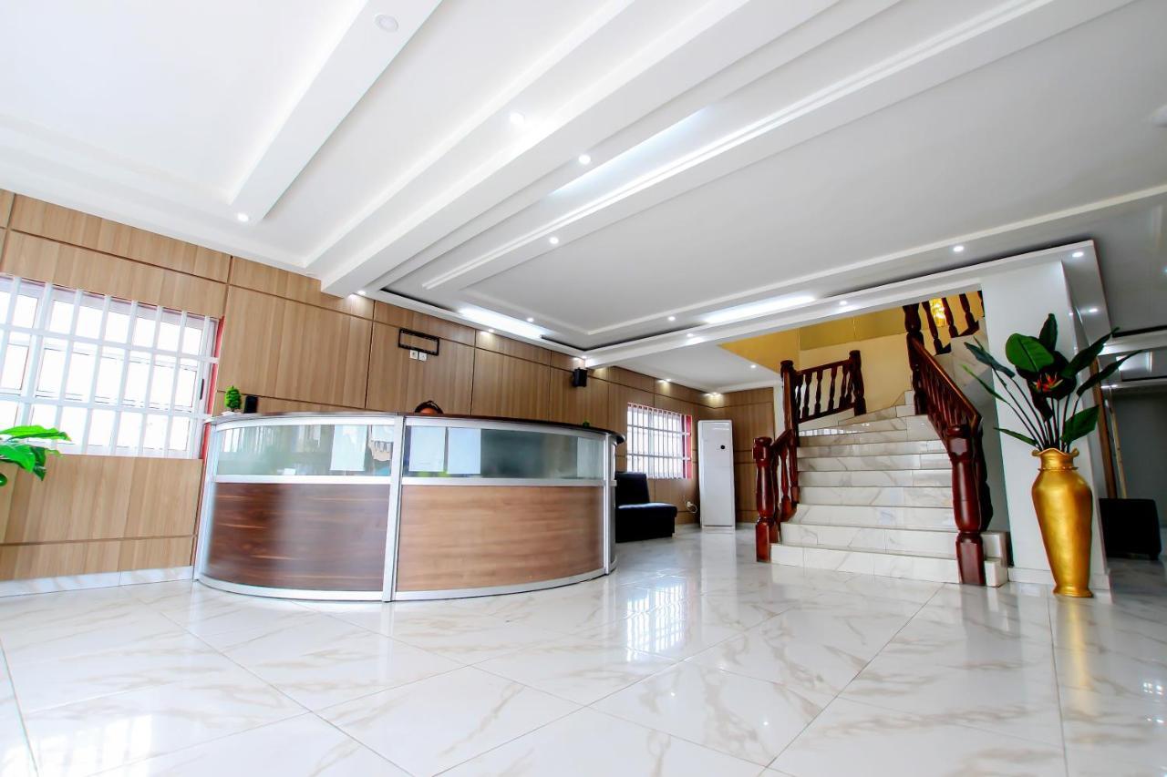 Hotel Galilee Cotonou Buitenkant foto