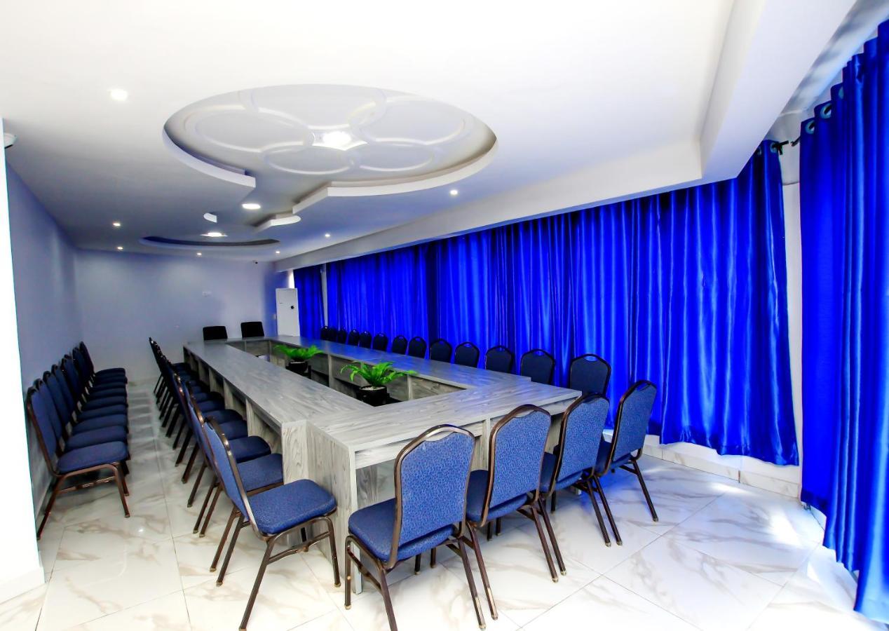 Hotel Galilee Cotonou Buitenkant foto