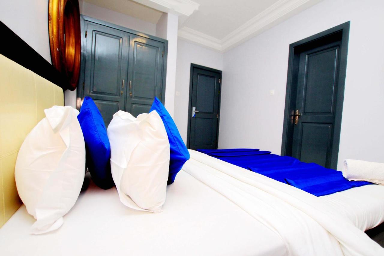 Hotel Galilee Cotonou Buitenkant foto