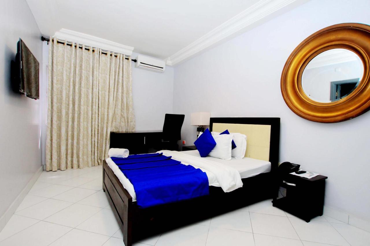 Hotel Galilee Cotonou Buitenkant foto