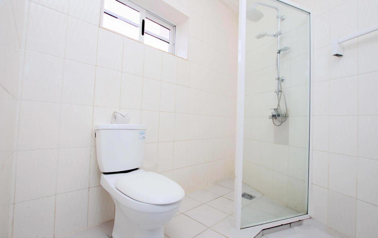 Hotel Galilee Cotonou Buitenkant foto